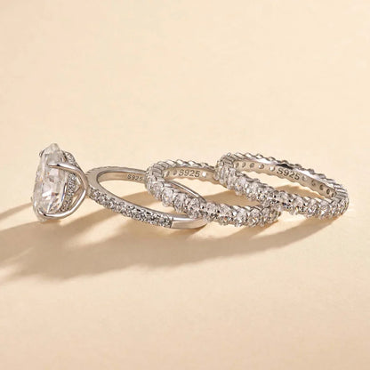 Stunning Oval Cut 3PC Wedding Ring Set