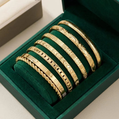 Gold Open Bangle Resort Bracelet Set