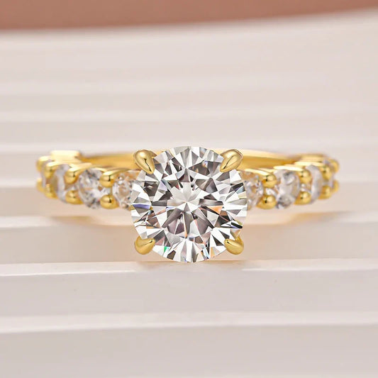 Moissanite Round Cut Engagement Ring