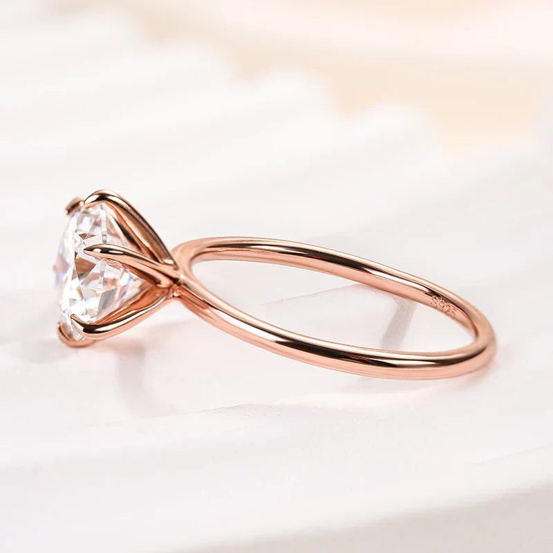 Moissanite Round Cut Promise Ring