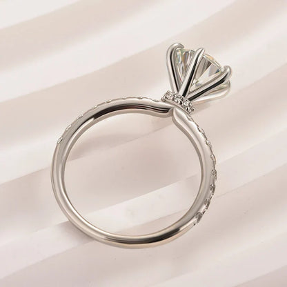 Moissanite Round Cut Engagement Ring for Women
