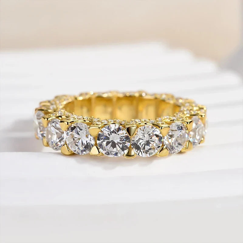 Luxury Eternity Round Cut Wedding Ban