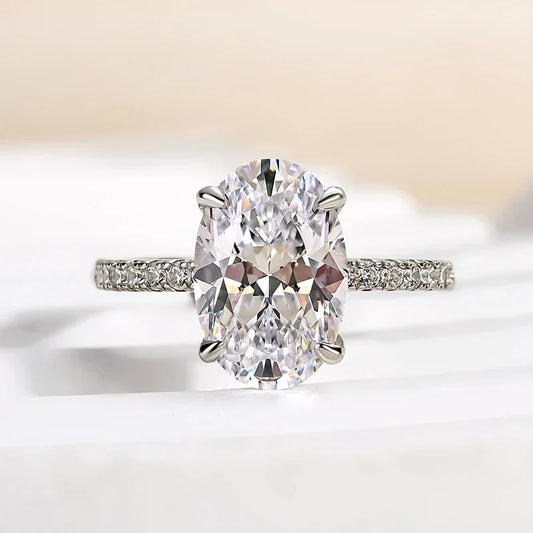 Oval Cut Engagement Ring