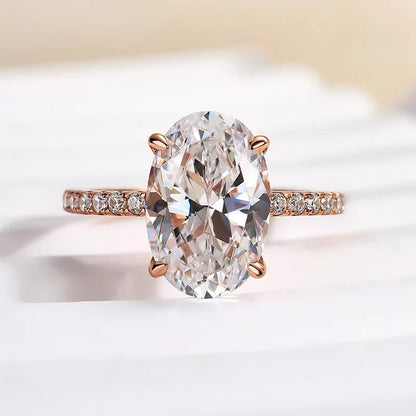 Oval Cut Engagement Ring