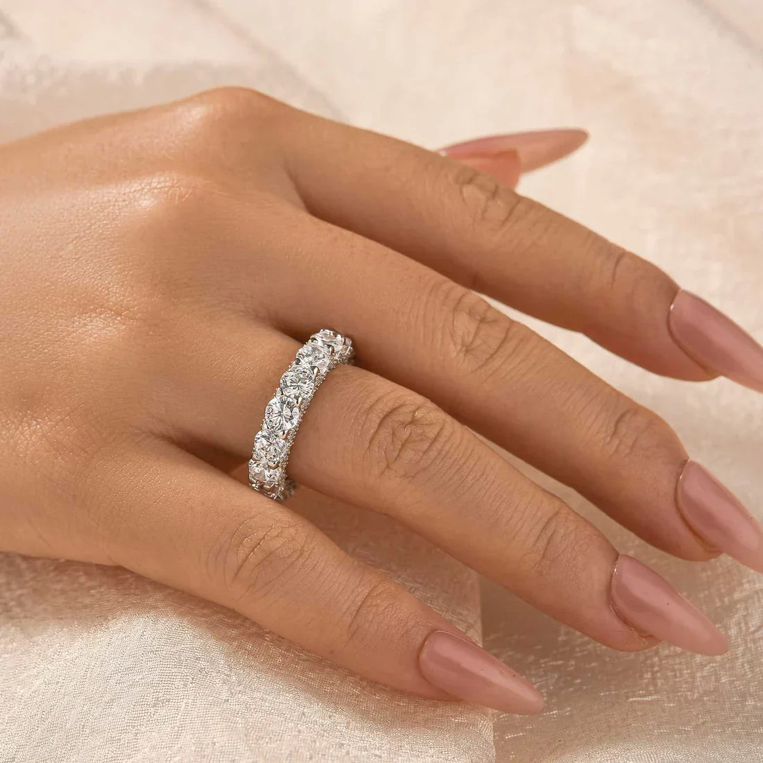 Luxury Eternity Round Cut Wedding Ban