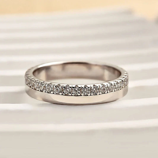 Fashion Yellow Gold Round Cut Wedding Band