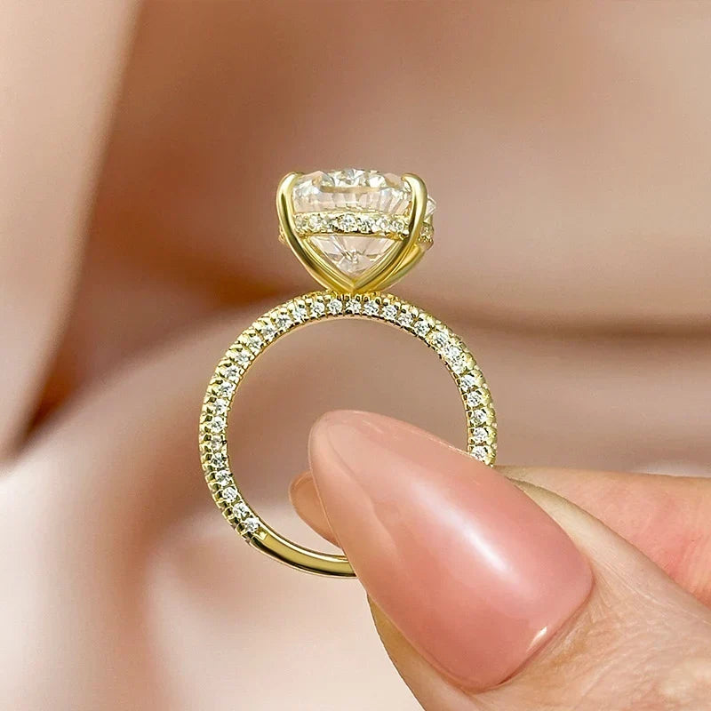 Oval Cut Exclusive Diamond Engagement Ring