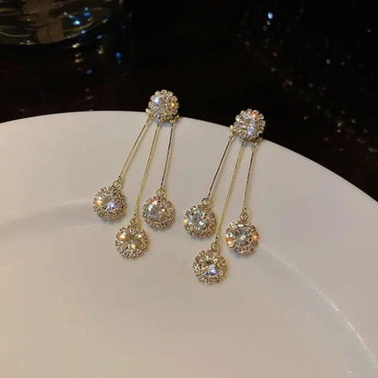 Tertia Honoria Earrings